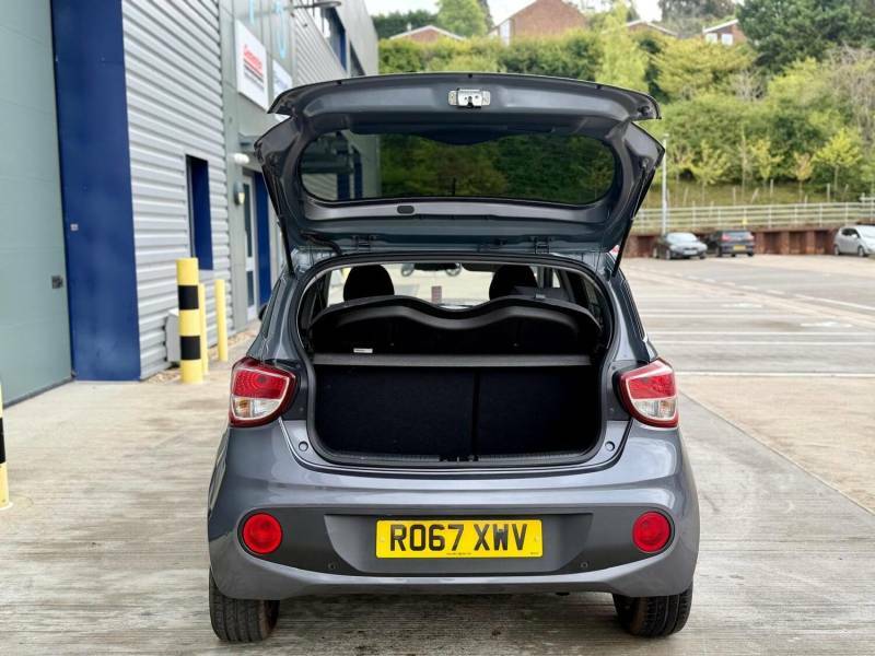 Hyundai I10 Hatchback White #11