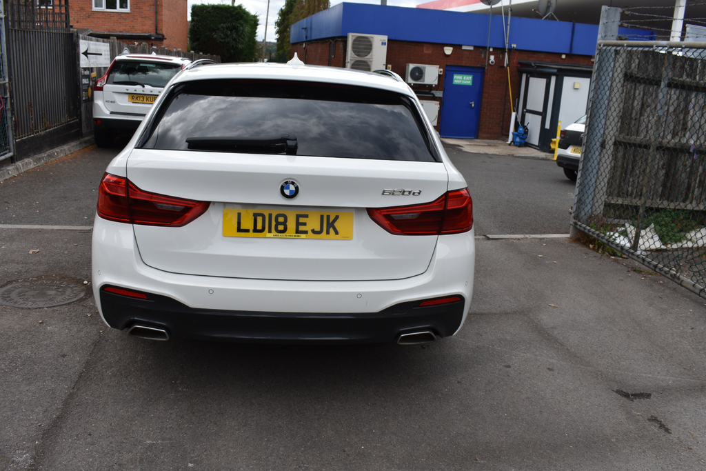 BMW 5 Series 2.0 520D M Sport Touring Euro 6 S White #4