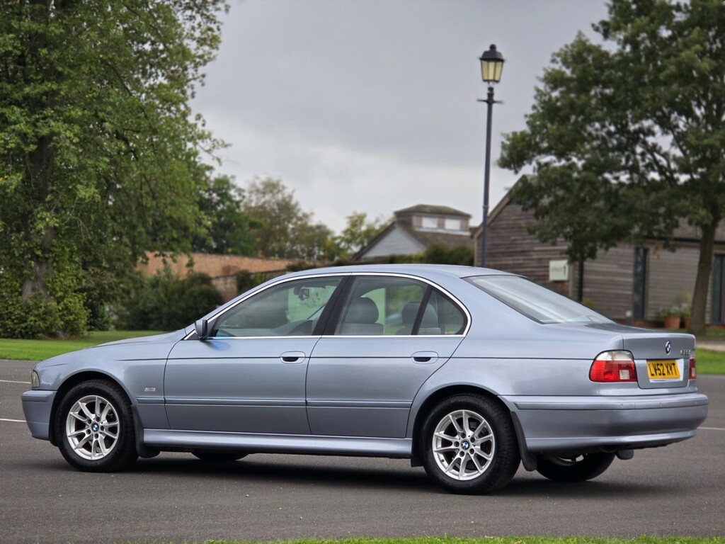BMW 5 Series 2.5 525D Se Silver #25