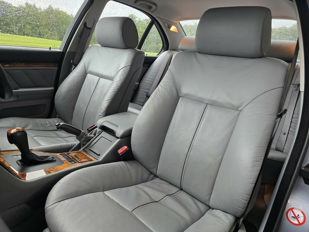 BMW 5 Series 2.5 525D Se Silver #56