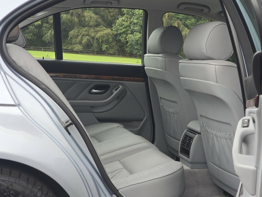 BMW 5 Series 2.5 525D Se Silver #12