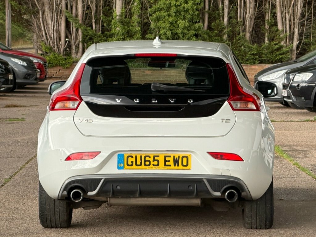 Volvo V40 2L R-design White #5