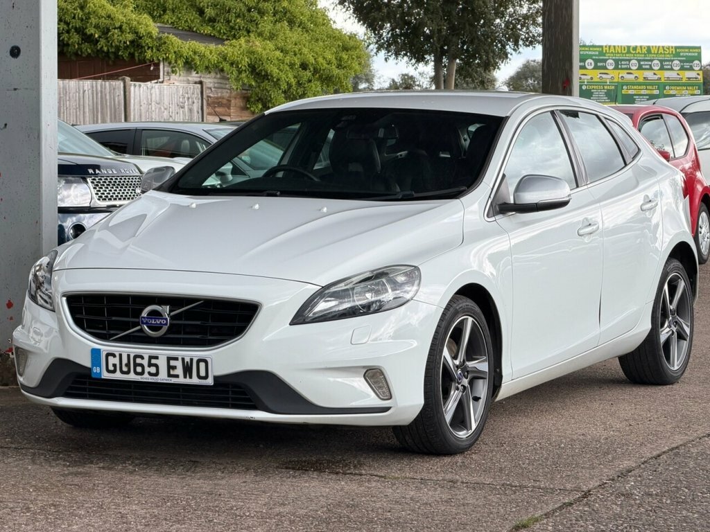 Volvo V40 2L R-design White #3