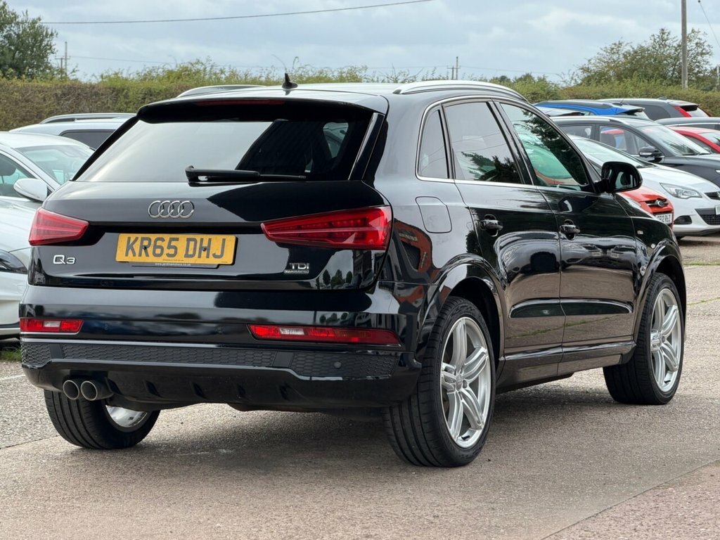 Audi Q3 2L S Line Plus Black #6