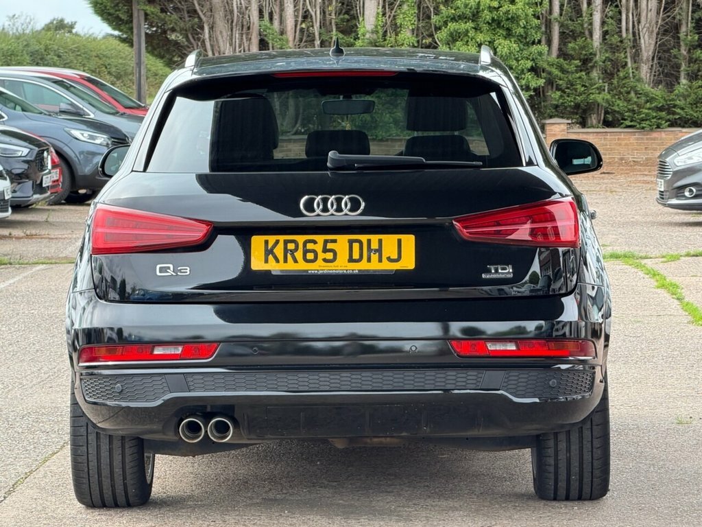 Audi Q3 2L S Line Plus Black #5
