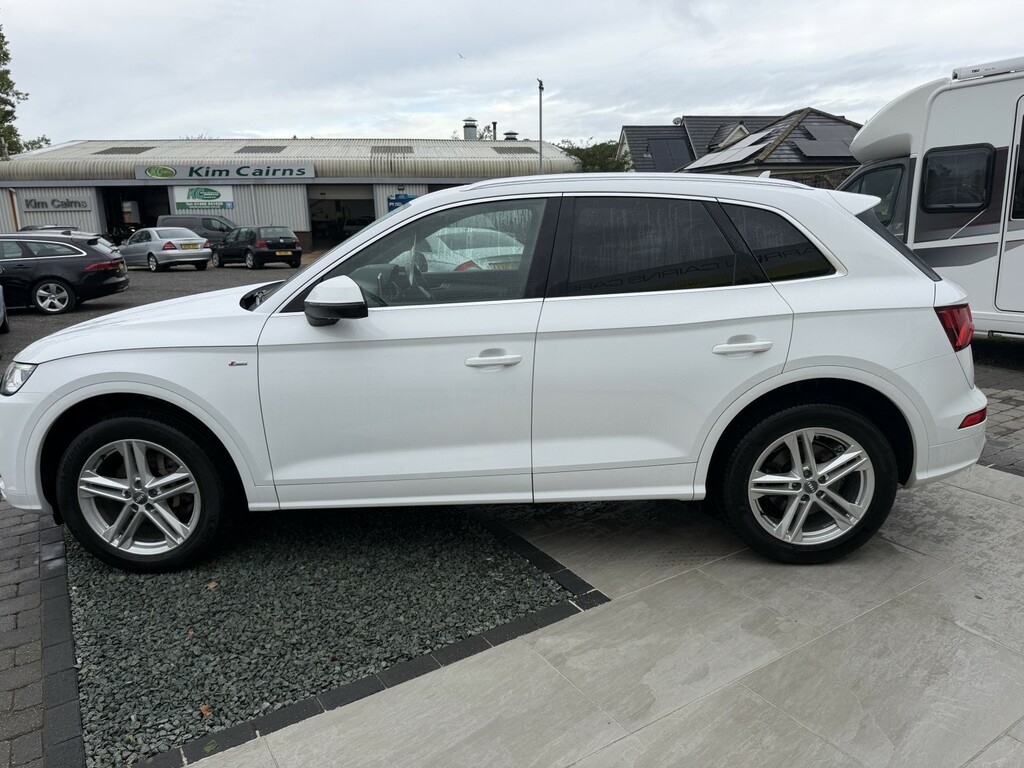 Audi Q5 2.0 Tdi 40 S Line HJ19CYA White #5