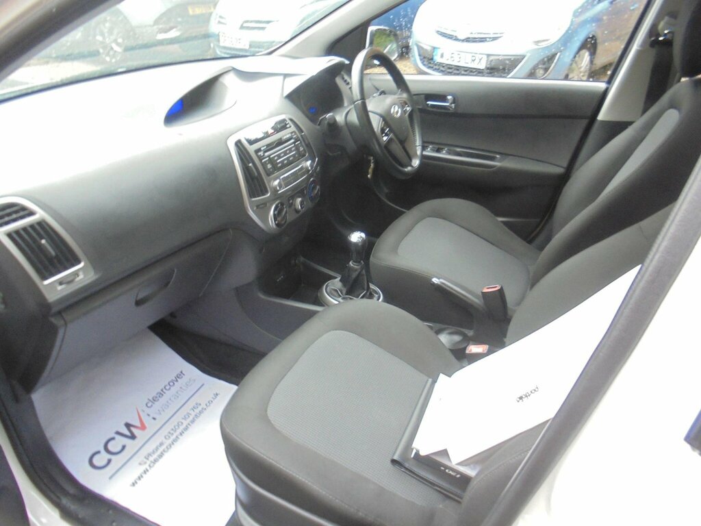 Hyundai I20 Classic White #11