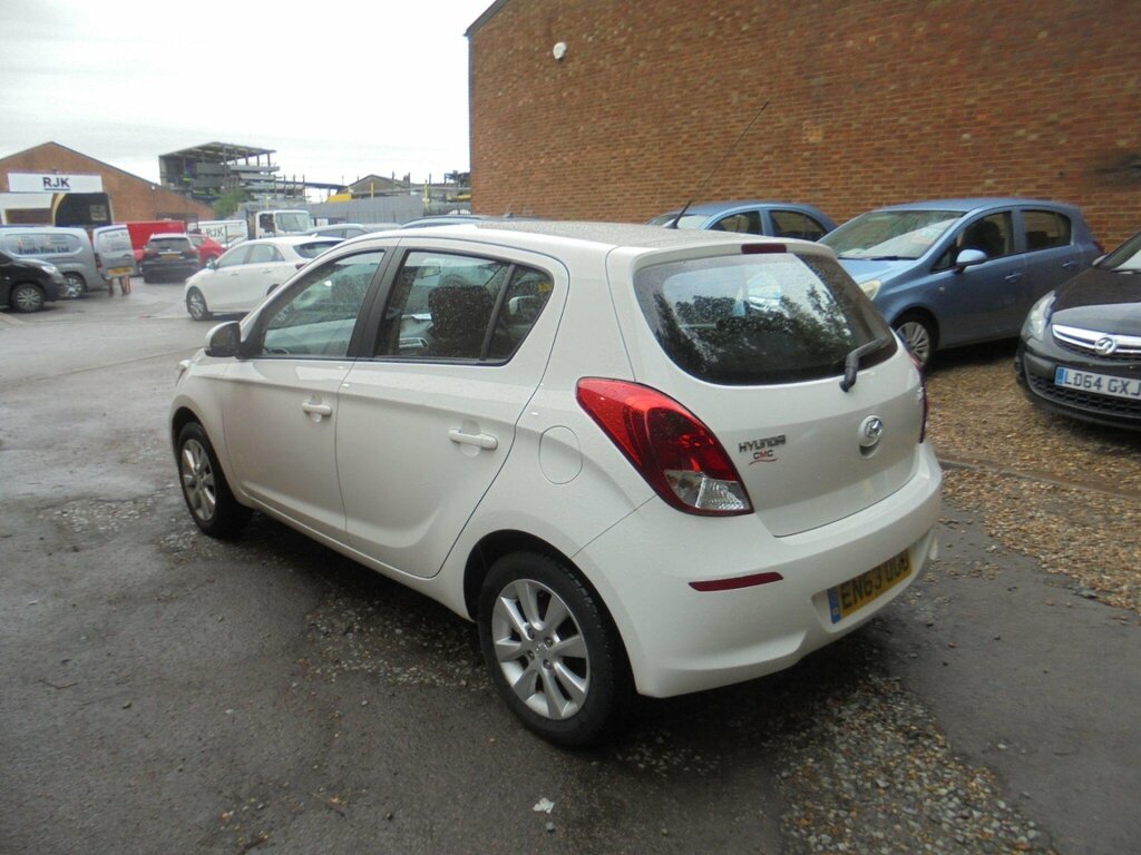 Hyundai I20 1.2 Active Euro 5 White #5