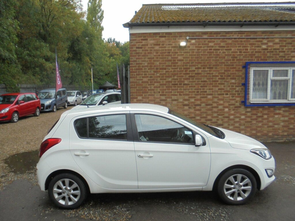 Hyundai I20 1.2 Active Euro 5 White