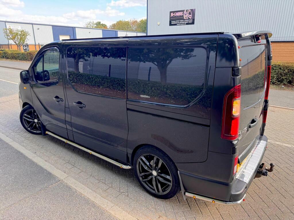 Renault Trafic 1.6 Dci 29 Sport Nav Crew Van Swb Euro 6 Black #5