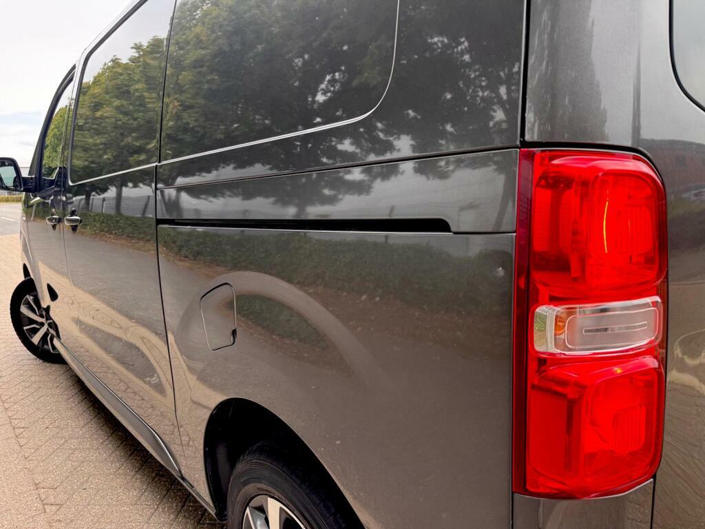 Toyota PROACE Proace Base White #10