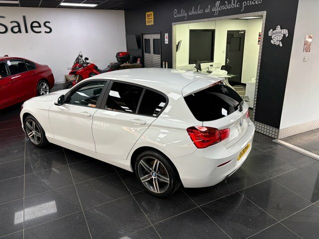 BMW 1 Series 116D Sport Hatchback DC18KUP White #3