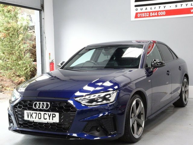 Audi A4 2.0 Tfsi 35 Black Edition Saloon Blue #4