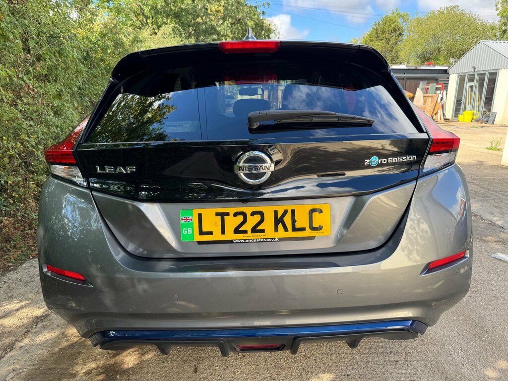 Nissan Leaf 40Kwh N-connecta Hatchback 150 Grey #4