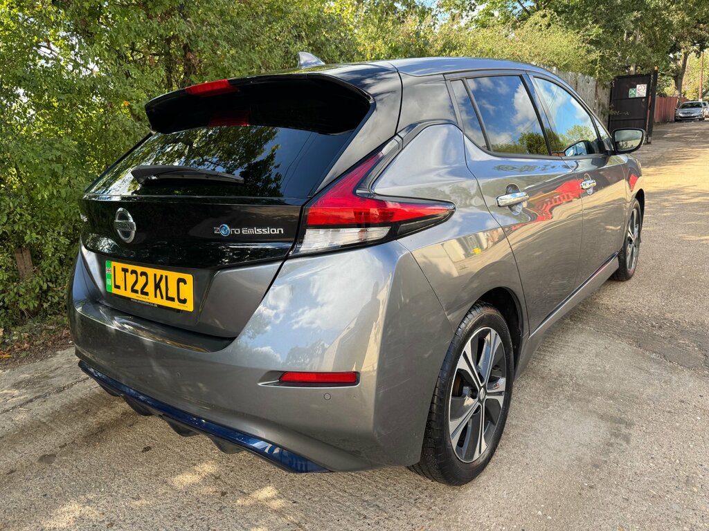 Nissan Leaf 40Kwh N-connecta Hatchback 150 Grey #3