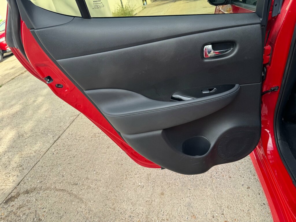 Nissan Leaf 110Kw N-connecta 40Kwh Red #28