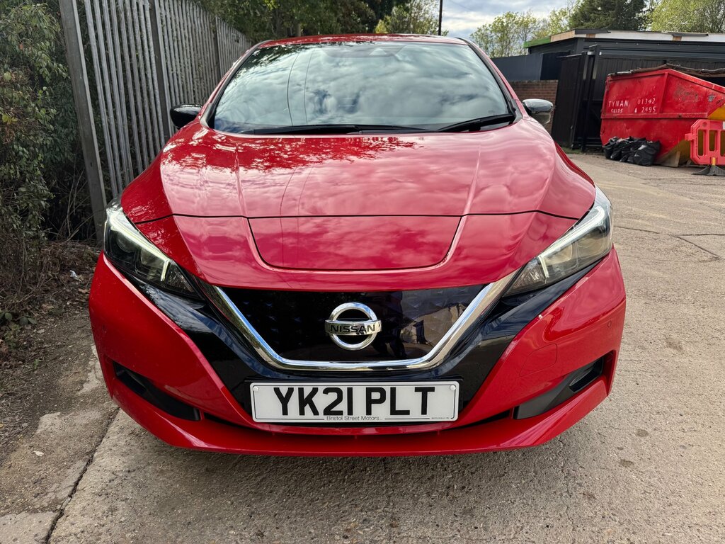 Nissan Leaf 110Kw N-connecta 40Kwh Red #16