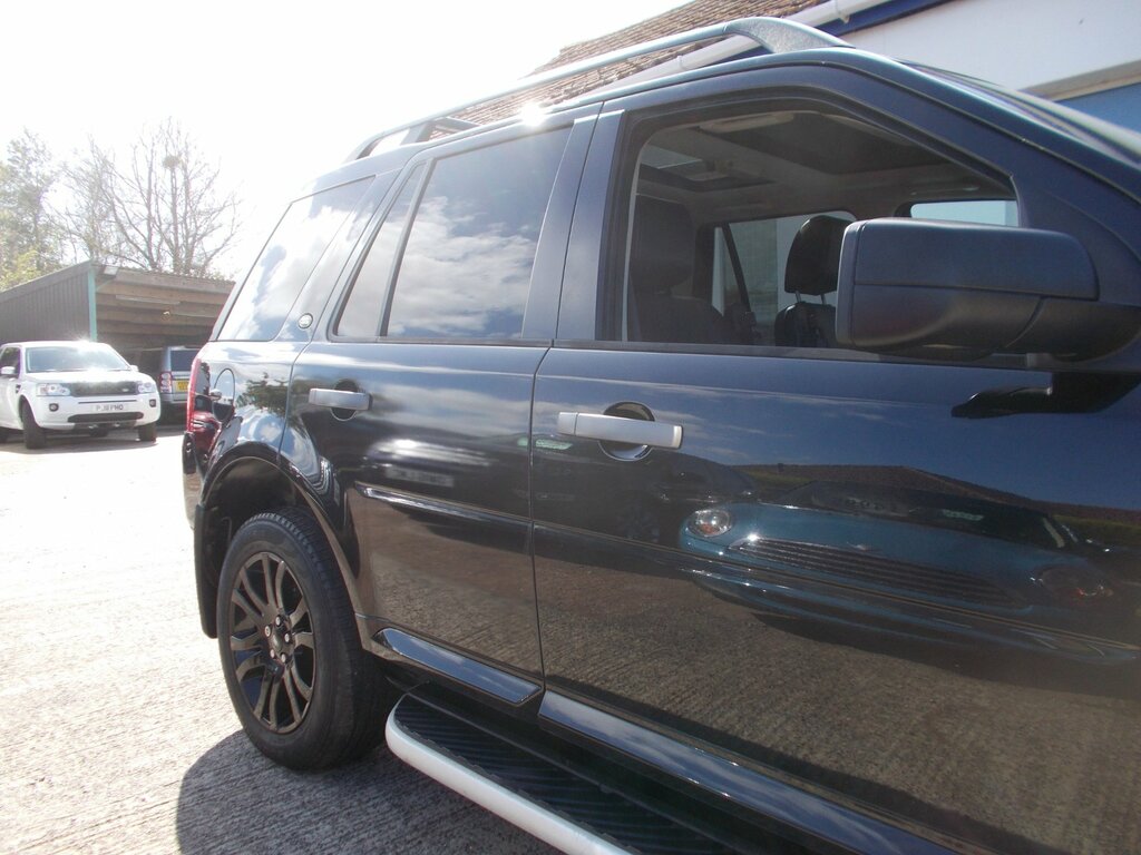 Land Rover Freelander 2 2.2 Td4 Hse Suv 4Wd Euro 4 160 Ps Black #4
