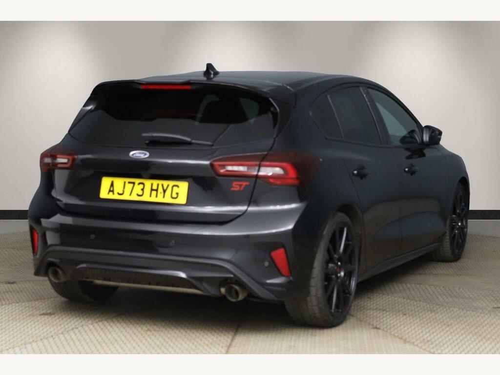 Ford Focus 2.3T Ecoboost St Hatchback  #6