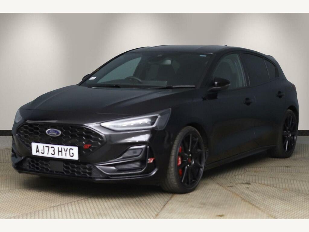 Ford Focus 2.3T Ecoboost St Hatchback  #3