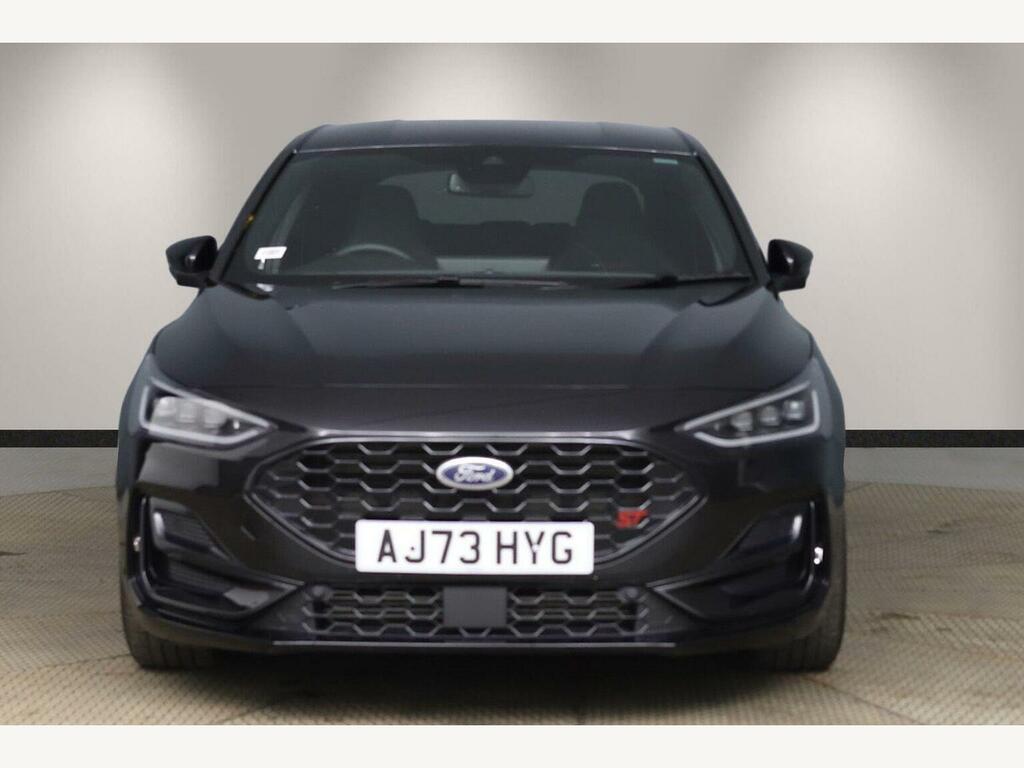 Ford Focus 2.3T Ecoboost St Hatchback  #2