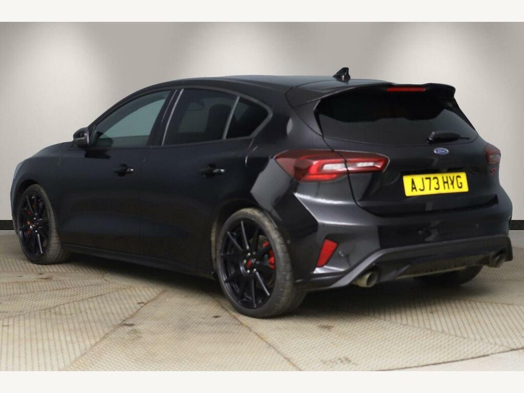 Ford Focus 2.3T Ecoboost St Hatchback  #4