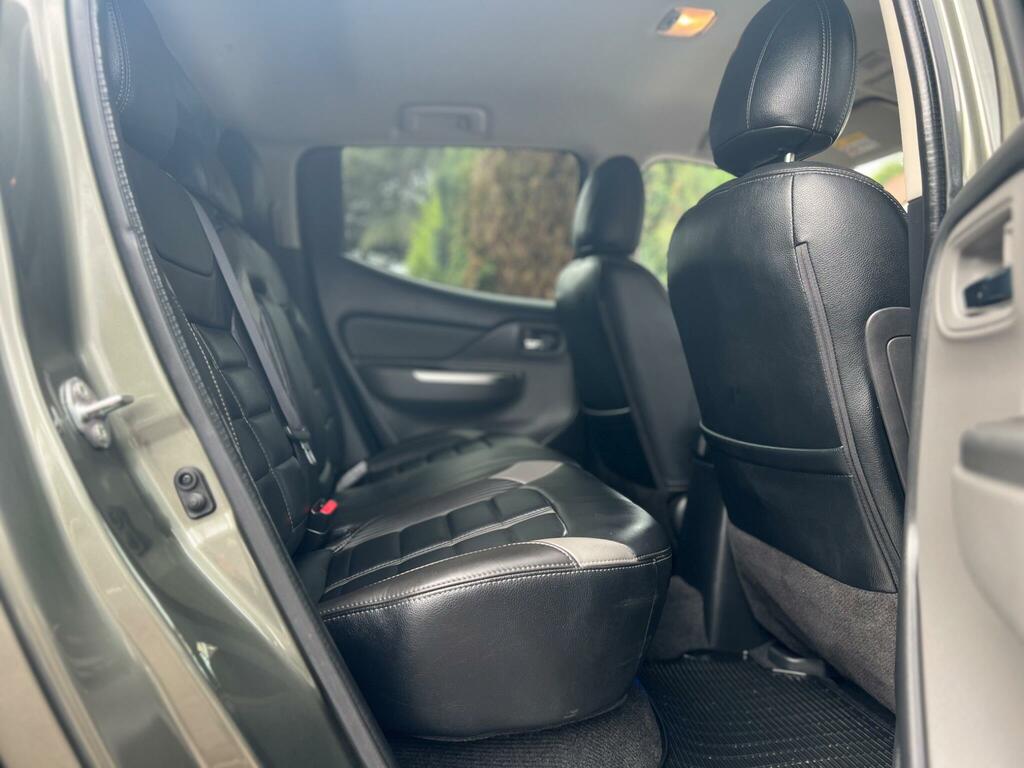Mitsubishi L200 Pickup Blue #39