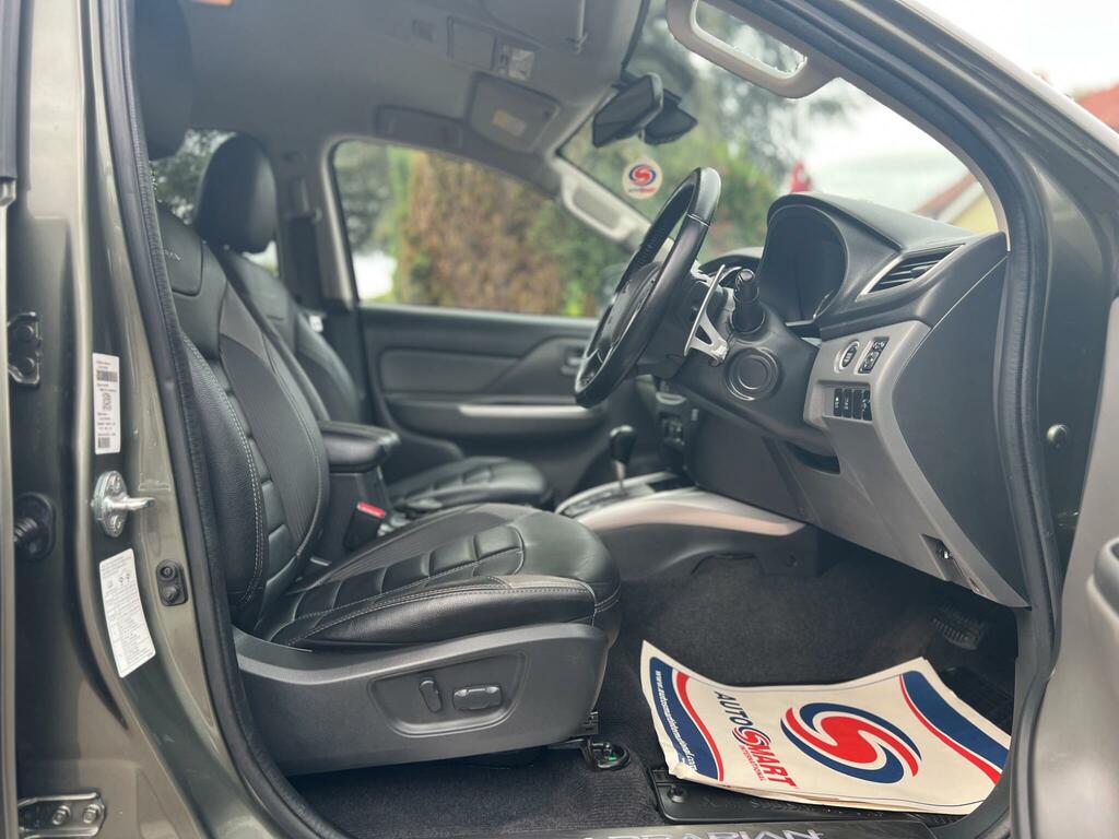 Mitsubishi L200 Pickup Blue #28