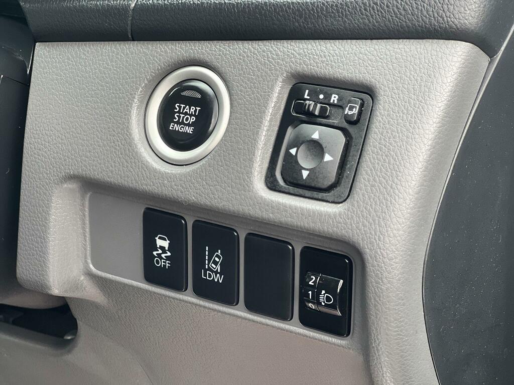 Mitsubishi L200 Pickup Blue #25
