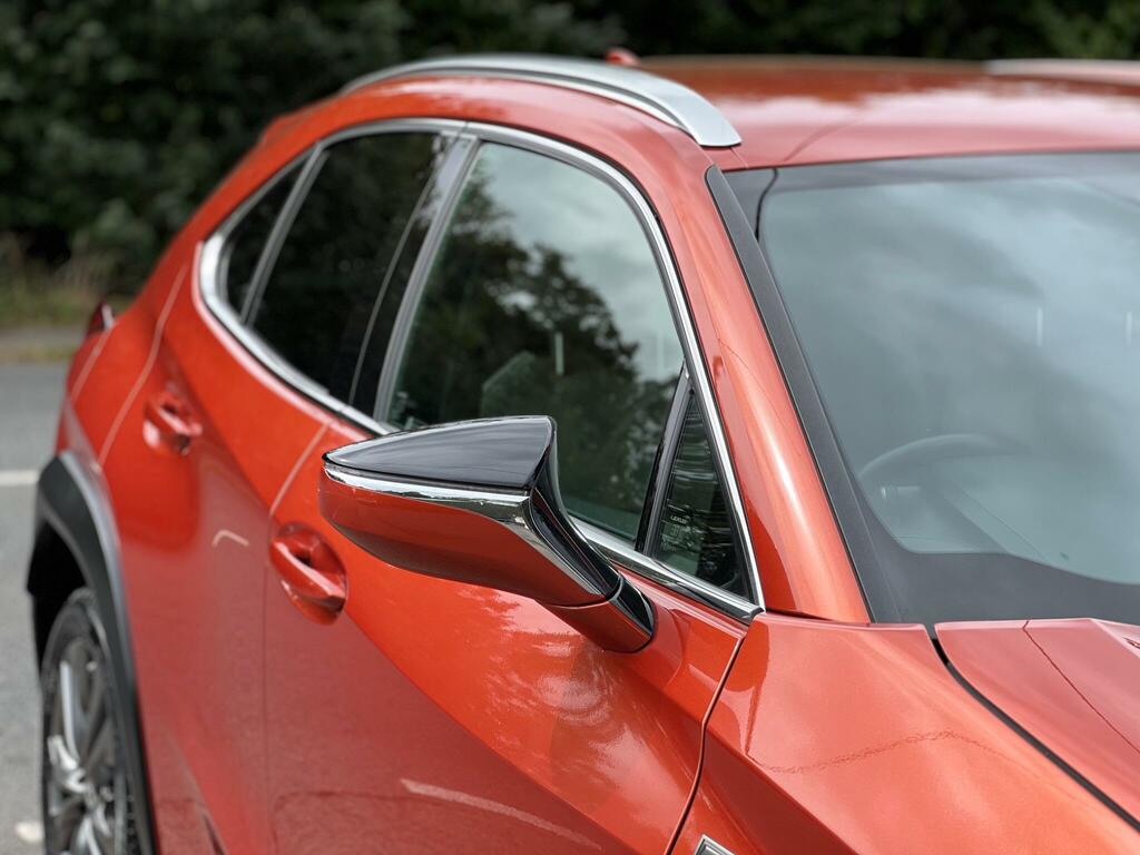 Lexus UX 250H 2.0  #22