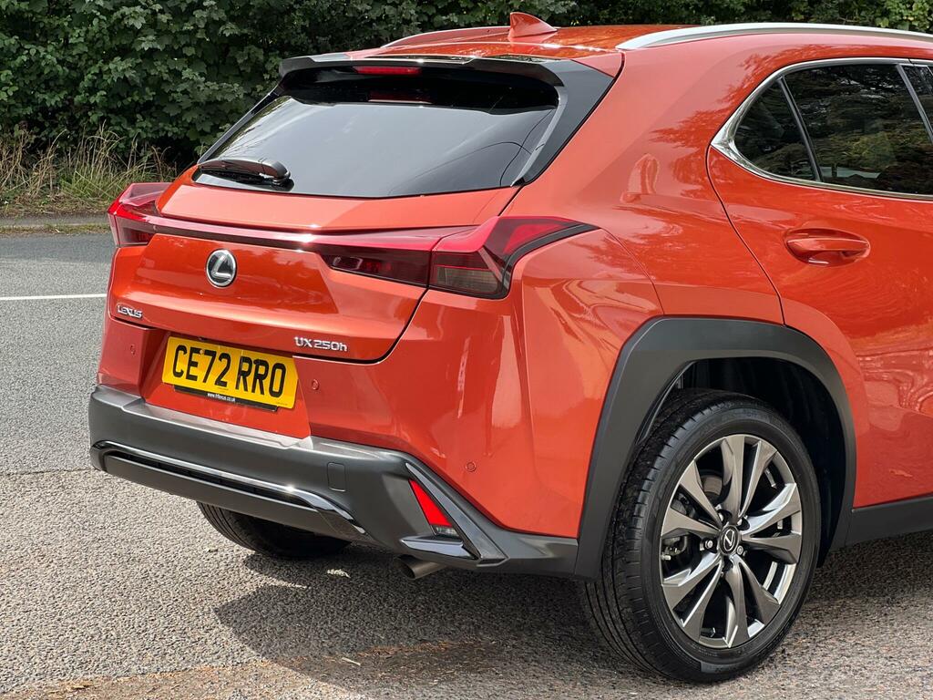 Lexus UX 250H 2.0  #11