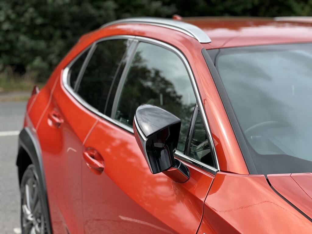 Lexus UX 250H 2.0  #23