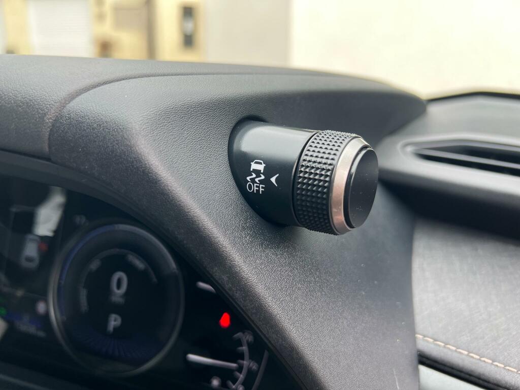Lexus UX 250H 2.0  #36
