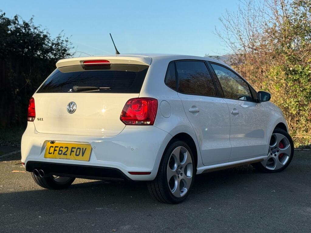 Volkswagen Polo Match Red #3