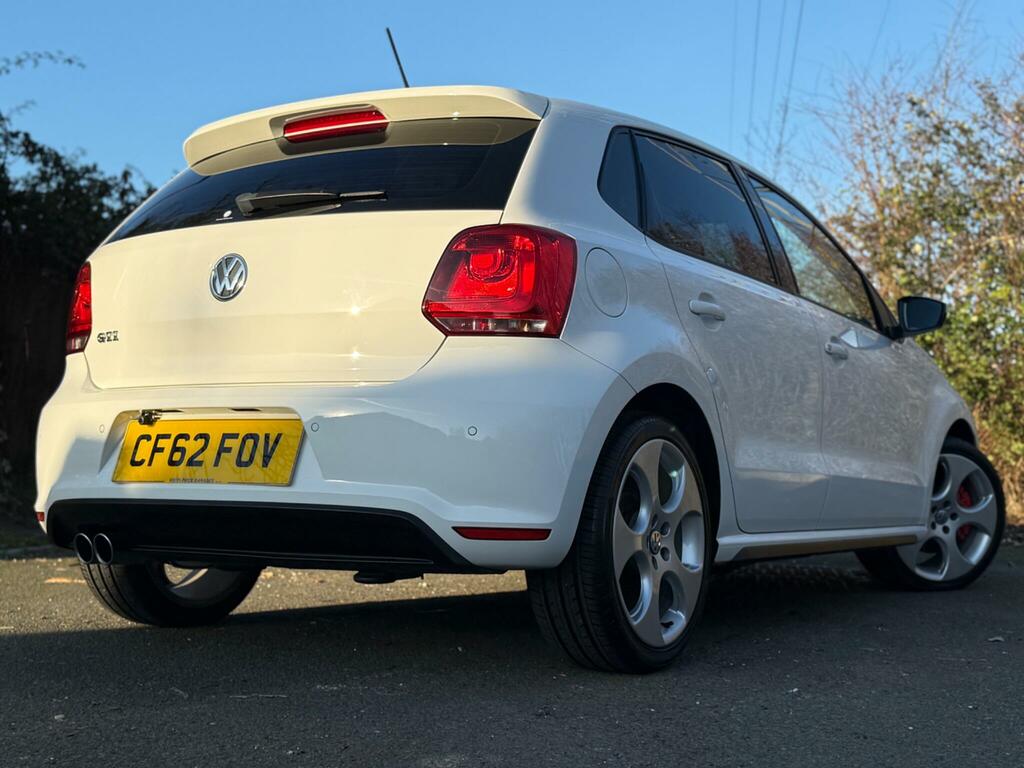 Volkswagen Polo Match Red #5