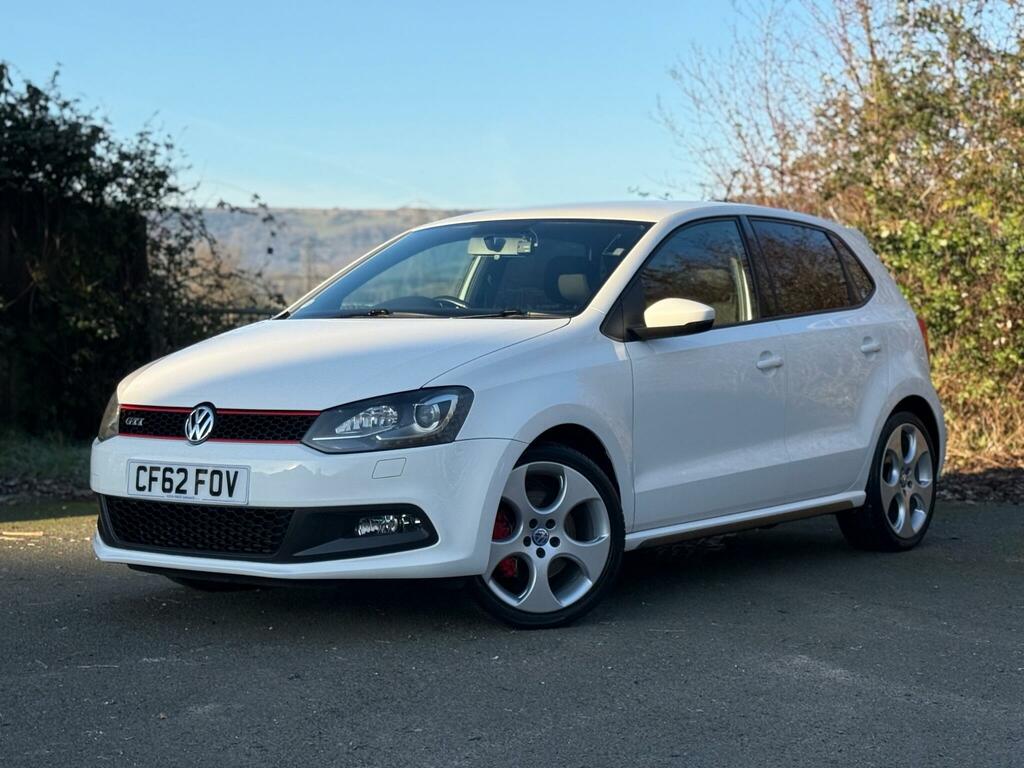 Volkswagen Polo Match Red #2
