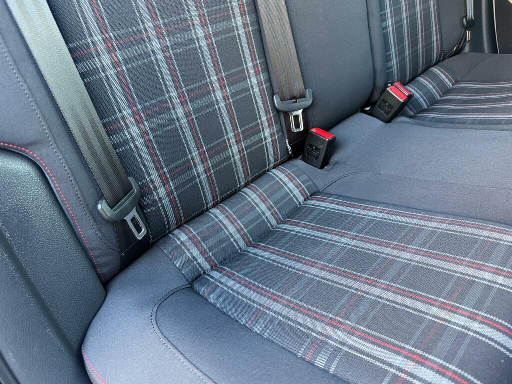 Volkswagen Polo Match Red #51