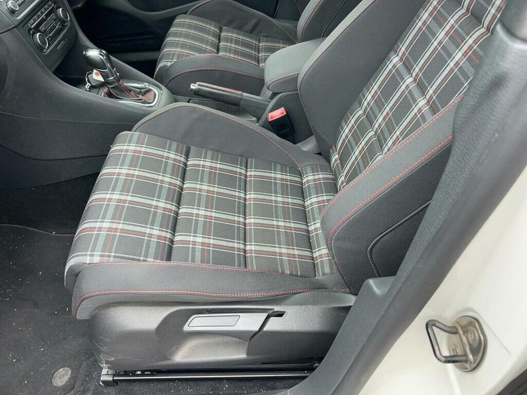 Volkswagen Golf Hatchback White #12