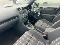 Volkswagen Golf Hatchback White #17