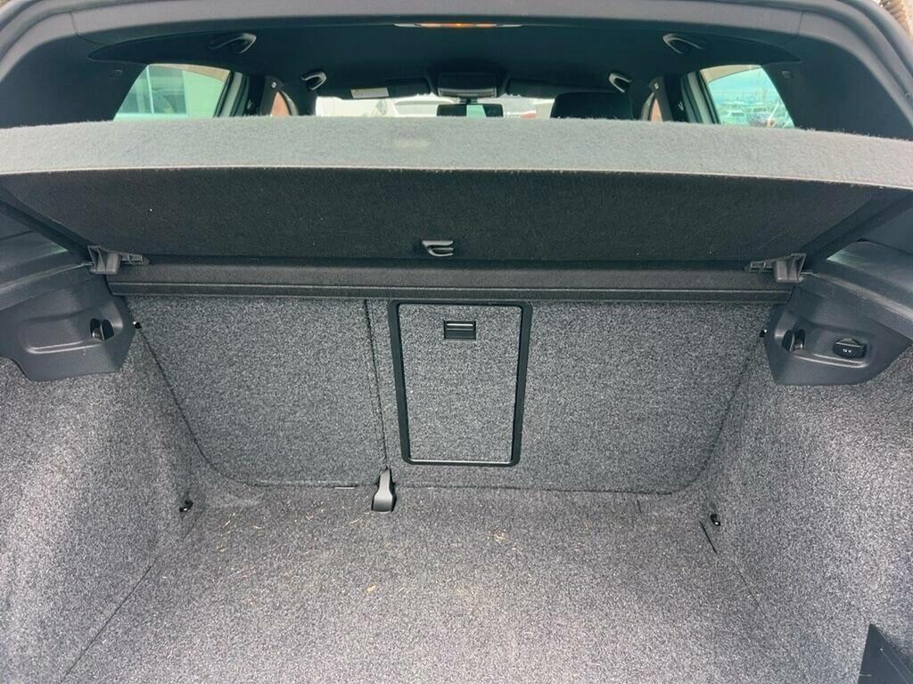 Volkswagen Golf Hatchback White #5