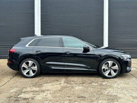 Audi E-tron Quattro S Line NC21UCH Black #5