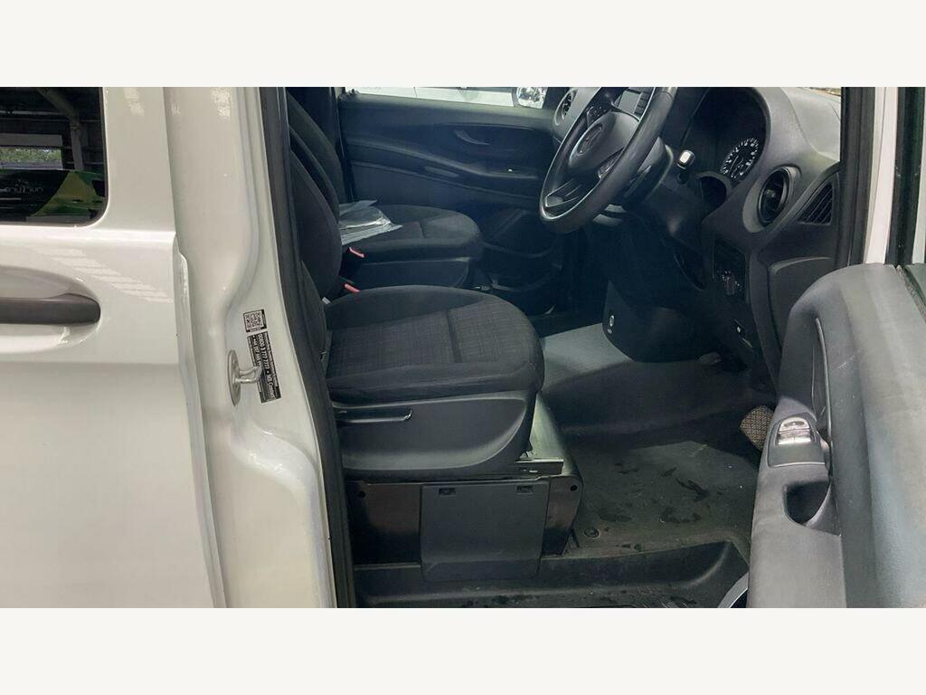 Mercedes-Benz Vito 2.1 114 Cdi Bluetec Pro Tourer Double Cab Dies White #4