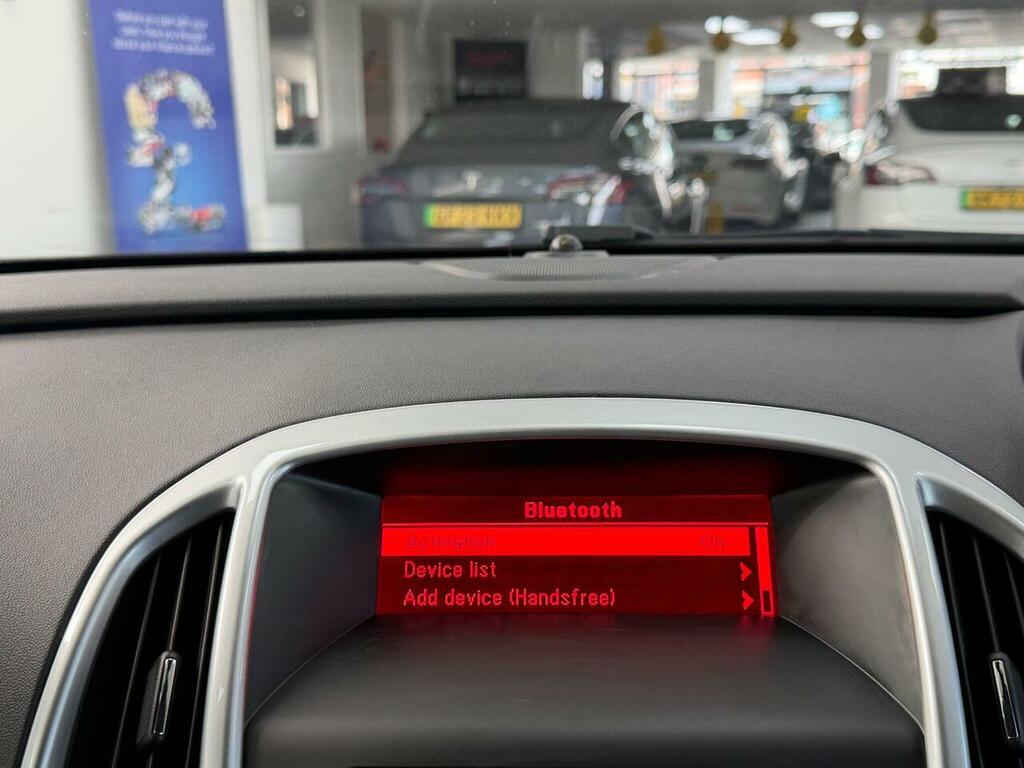 Vauxhall Astra GTC White #37