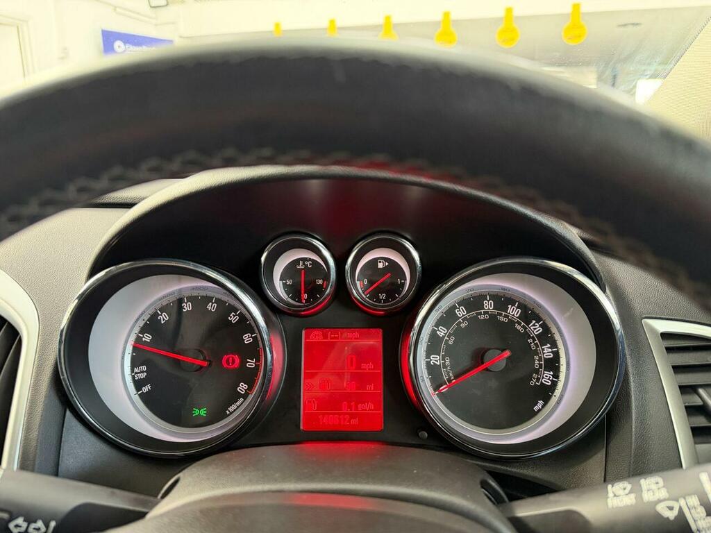 Vauxhall Astra GTC White #38