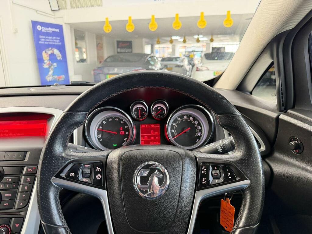Vauxhall Astra GTC White #49