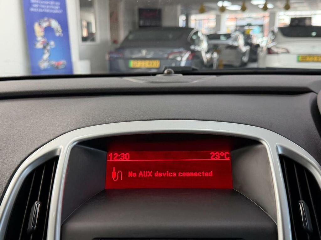 Vauxhall Astra GTC White #34