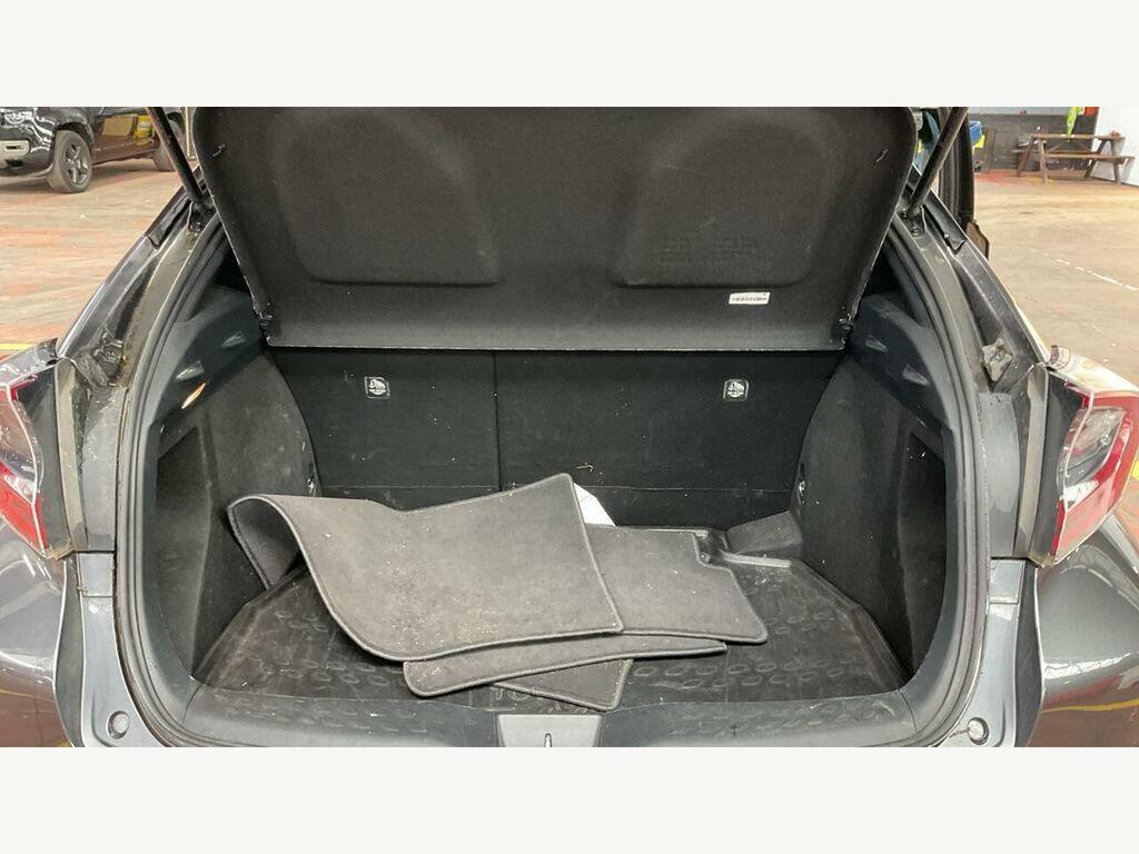 Toyota C-Hr Dynamic Grey #10
