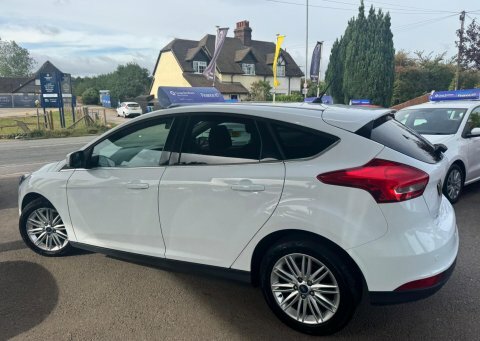 Ford Focus 1.5 Tdci Zetec EK18HOA #4