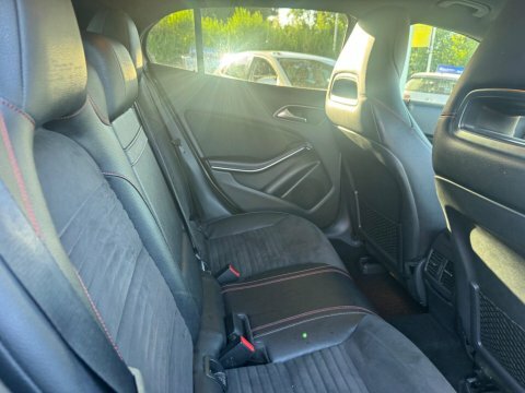 Mercedes-Benz GLA Class 2.1 Gla220d Amg  #6