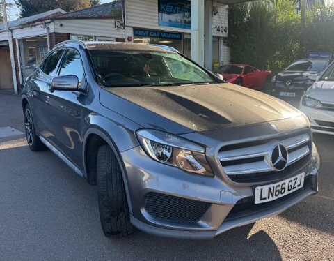Mercedes-Benz GLA Class 2.1 Gla220d Amg  #4